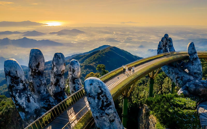 峴港