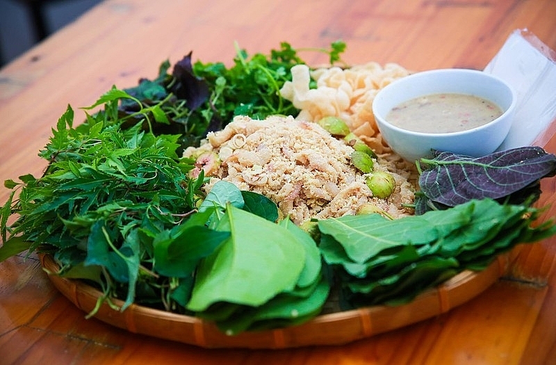 生魚沙拉（Gỏi cá）