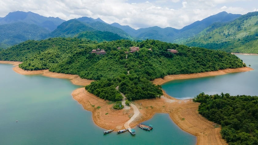 春潭潟湖（Đầm Chuồn）