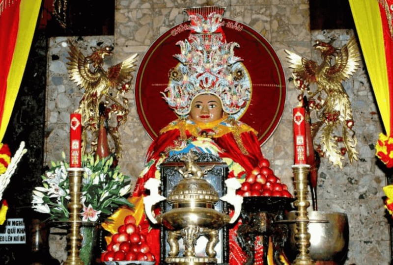 庫夫人廟的起源可以追溯至11世紀李朝（1010–1225）時期，當時正值越南抗擊宋朝入侵的關鍵時刻。