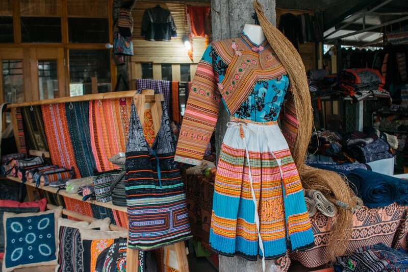 傳統織布工藝在赫蒙族村落中歷經歲月仍持續傳承至今