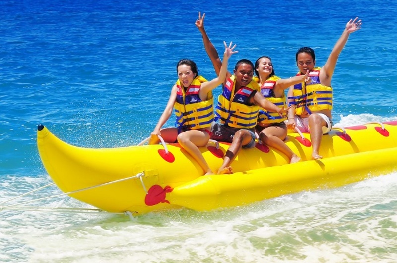  透過拖曳氣墊船的遊戲，釋放能量、驚喜暢快！