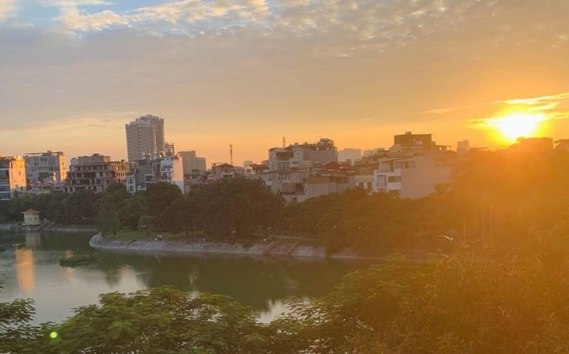 在三母湖迎接黎明