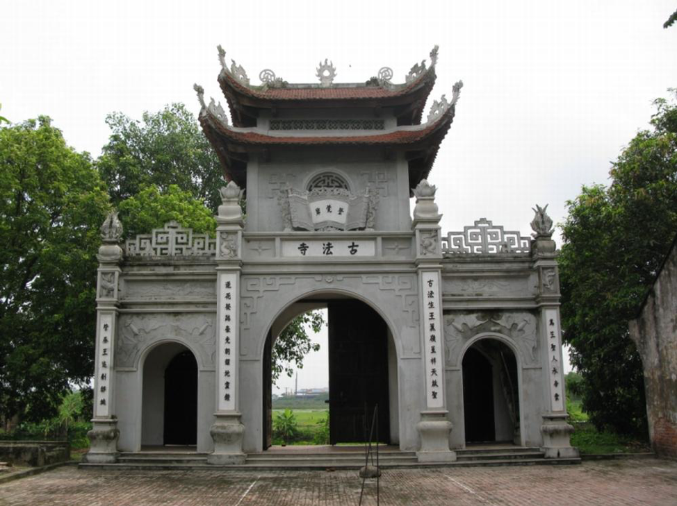 三門大殿(Cổng Tam Quan)