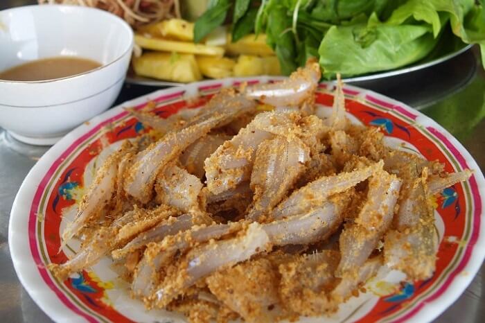 生拌白鯷魚（Gỏi cá mai）