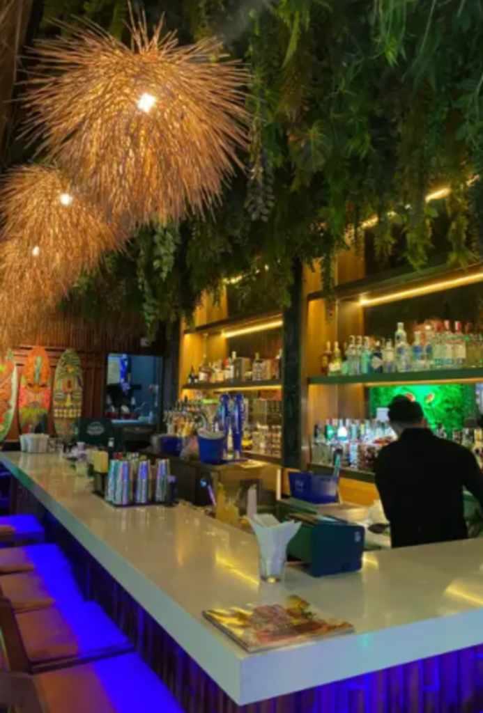 裴遠街上的Tiki風格酒吧,獨特又新穎