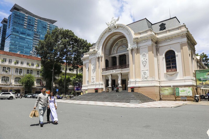 胡志明市大劇院外觀照片