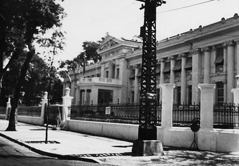 1963年政變期間的嘉隆宮影像