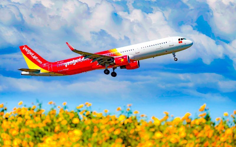 飛機是前往會安探索眾多會安景點最快捷的交通方式。