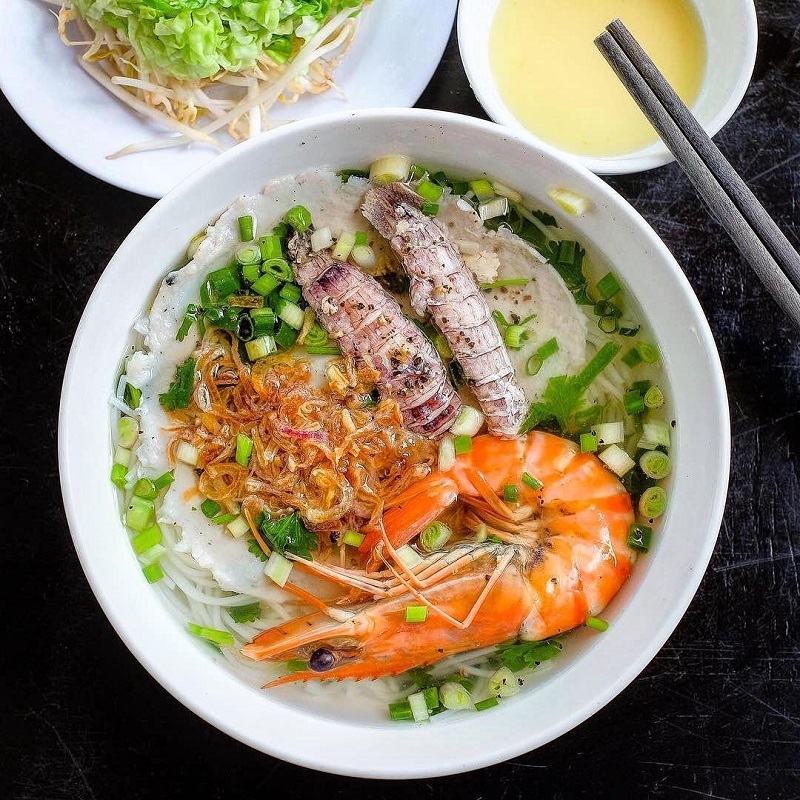 芹苴攪拌米線（Bún Quậy Cần Thơ）