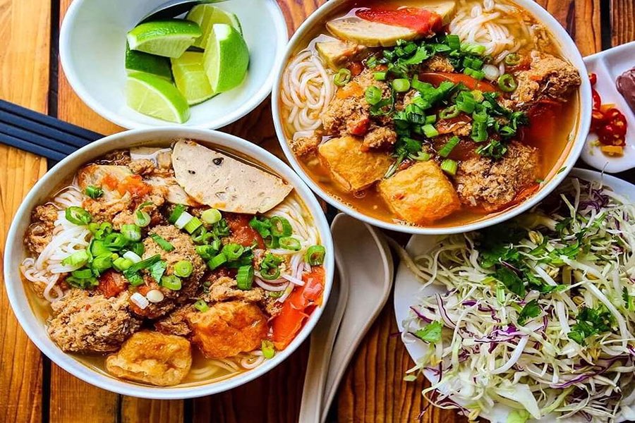 蟹醬米線（Bún riêu）