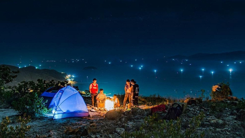 在大叻夜間露營別有一番樂趣