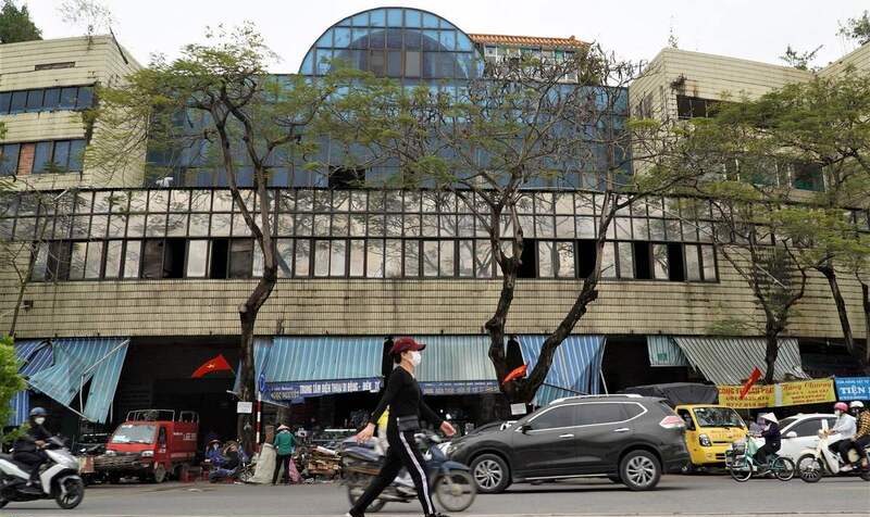 經過重新設計與改建後,市場成為一座六層樓高的建築。