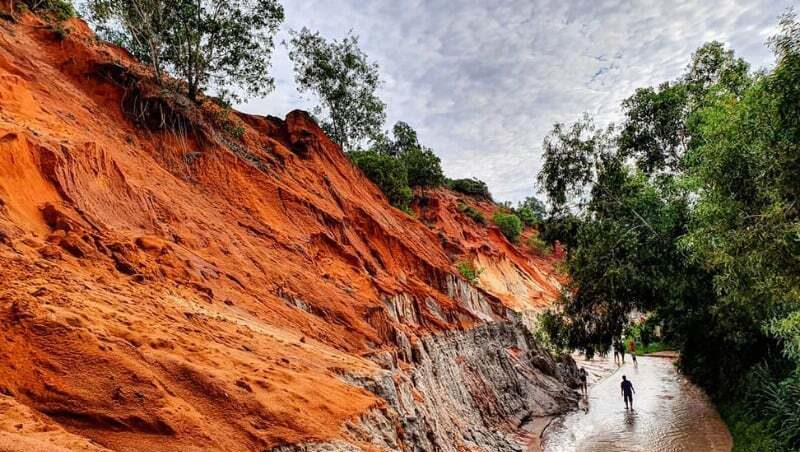 美奈仙女溪的砂岩岩壁