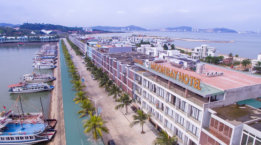 Moon Bay Ha Long Hotel