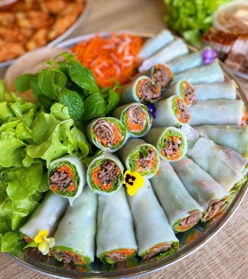 Pho 捲是由 Pho 變化而來的一道創意料理，口味非常新奇。