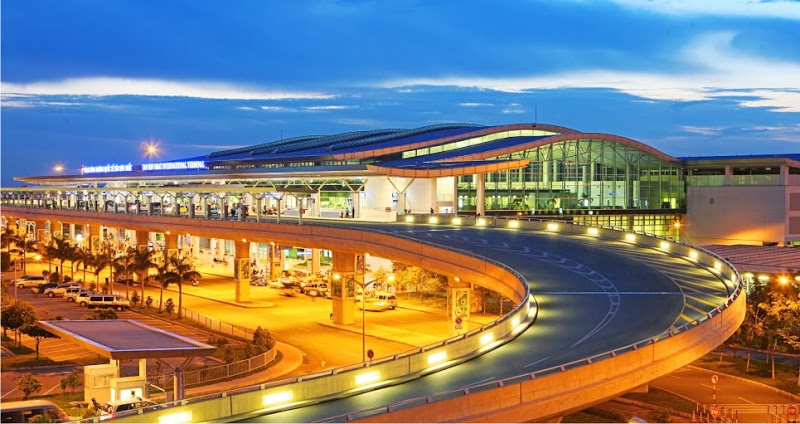 峴港國際機場是越南唯一位於市中心的機場。 
