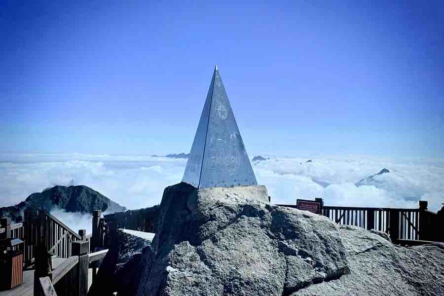 番西邦峰
