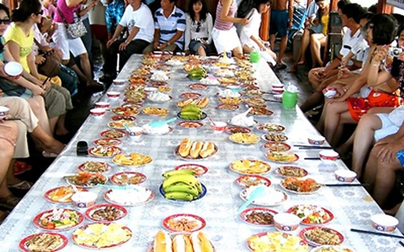 芽莊四島遊船上海鮮午餐