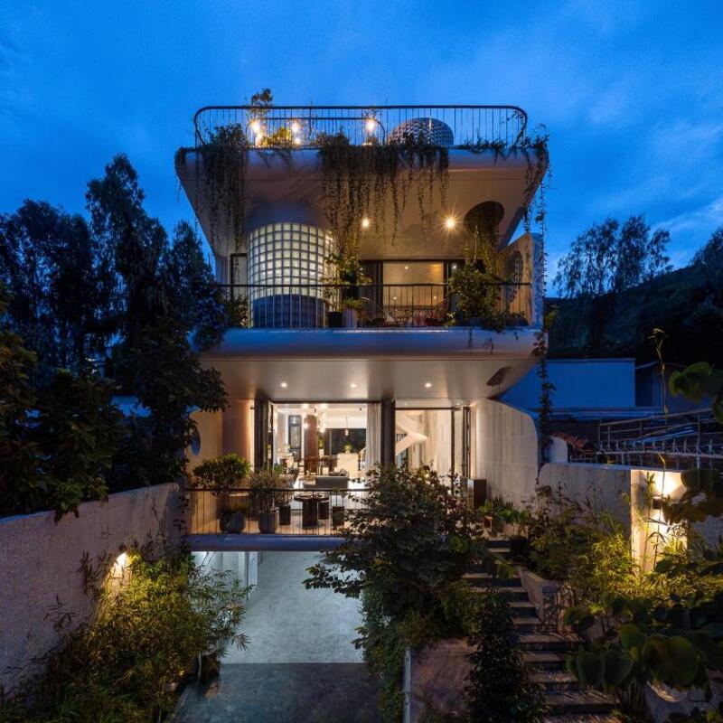 Luxury Nha Trang Private Pool Villa – Beach & Garden Retreat 